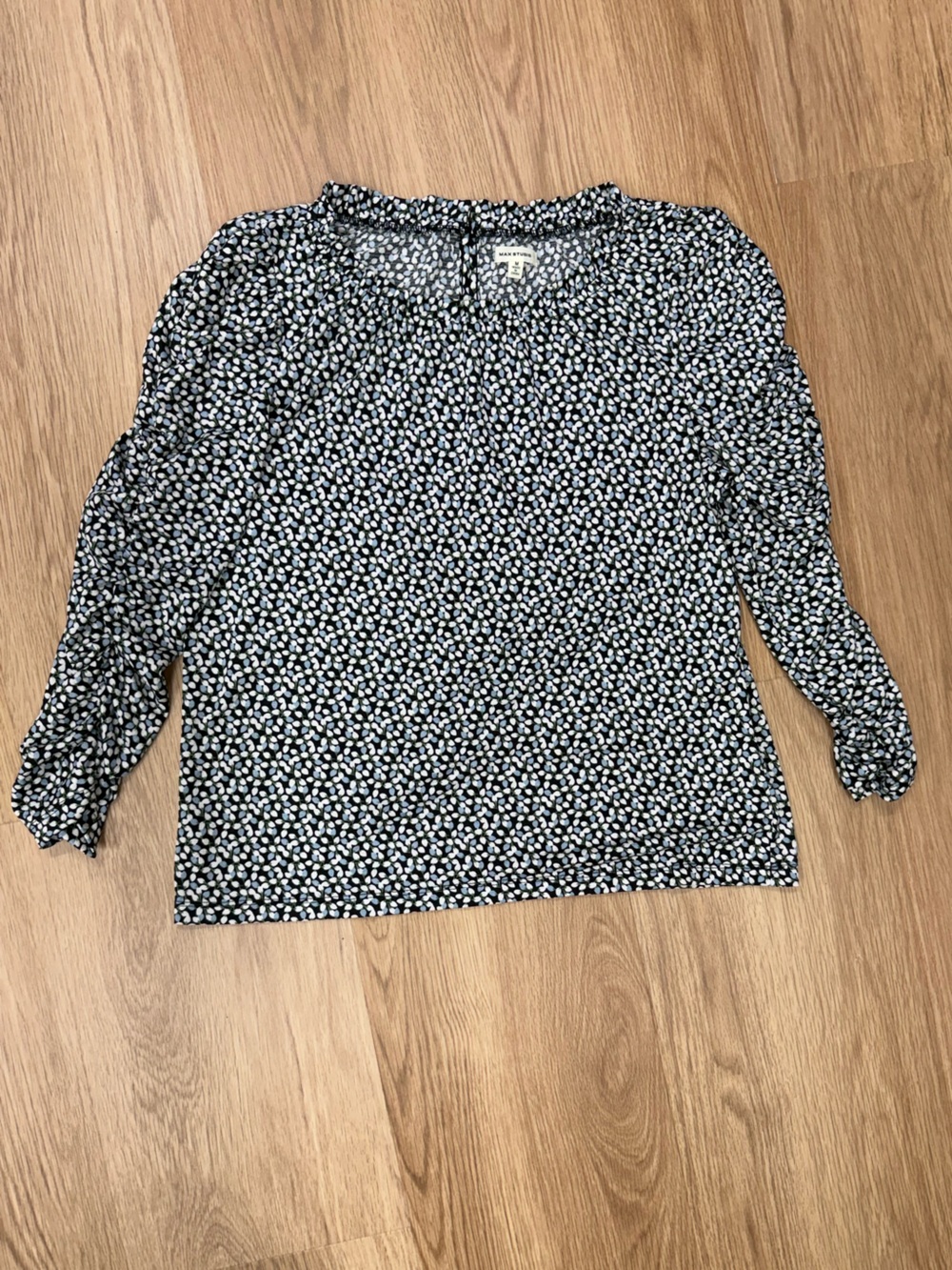 Max Studio Black Floral Long-Sleeve Blouse with White and Light Blue Florals